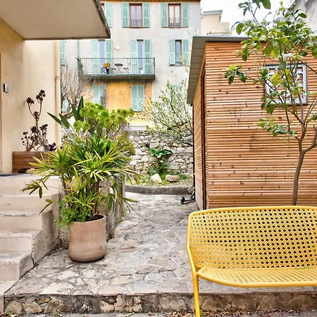Appartement Luxueux 4 Pieces En Bord De Mer Avec Parking
